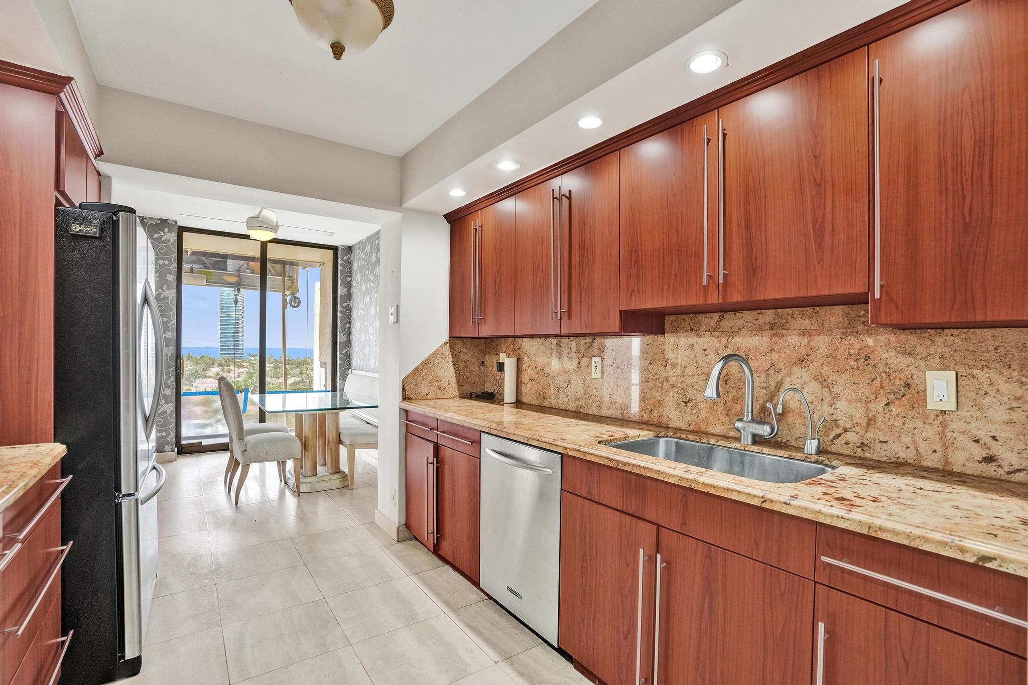  19355 Turnberry Way, Aventura, FL, 33180 - 物件實景