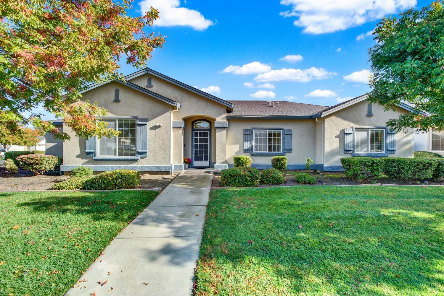 Vacaville, California, 95687, United States, 3 Bedrooms Bedrooms, ,2 BathroomsBathrooms,Residential,For Sale,1988327