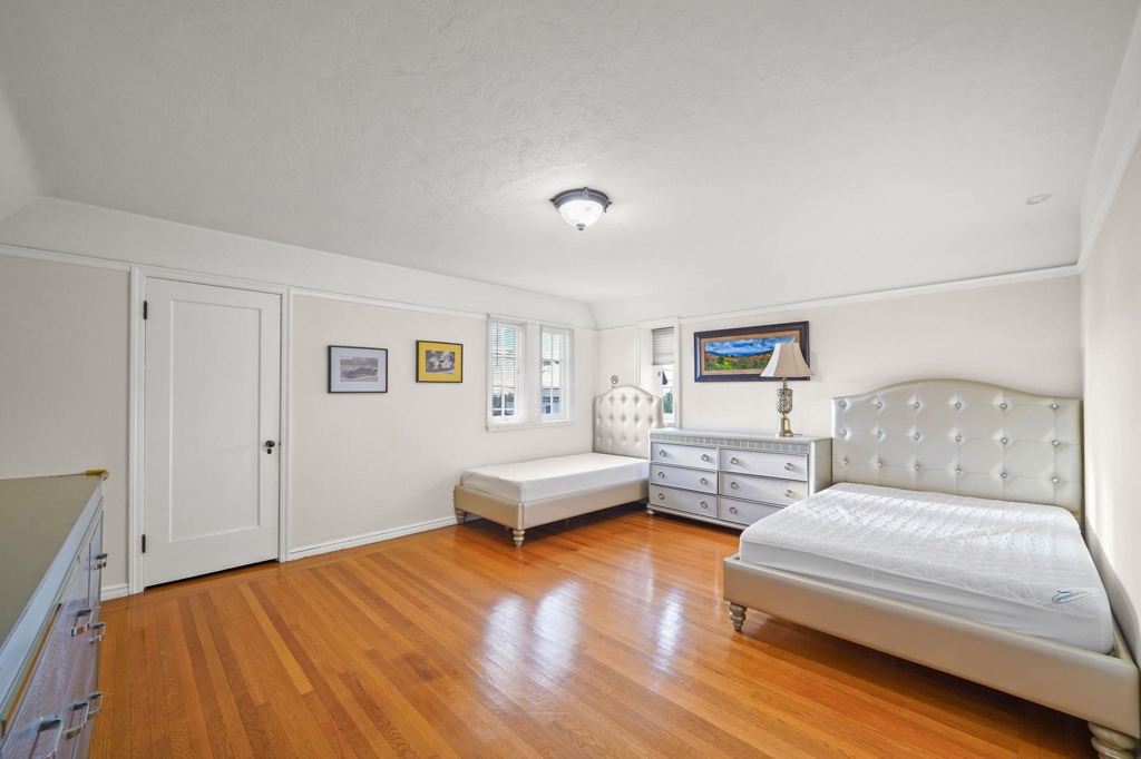 Hayward, California, 94541, United States, 3 Bedrooms Bedrooms, ,2 BathroomsBathrooms,Residential,For Sale,2007465