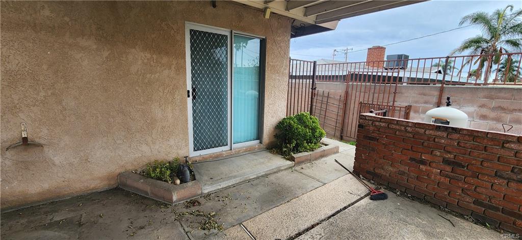 Bloomington, California, 92316, United States, 5 Bedrooms Bedrooms, ,2 BathroomsBathrooms,Residential,For Sale,2008810