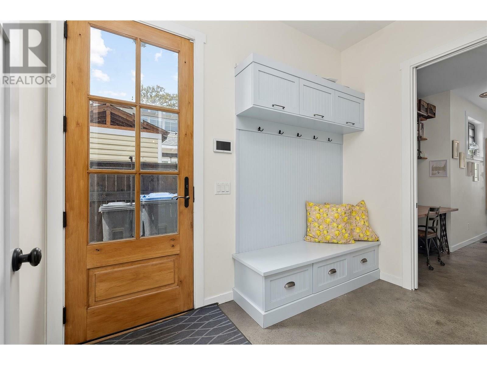 KELOWNA, British Columbia, V1Y 5N3, CA, 6 Bedrooms Bedrooms, ,4 BathroomsBathrooms,Residential,For Sale,1883056