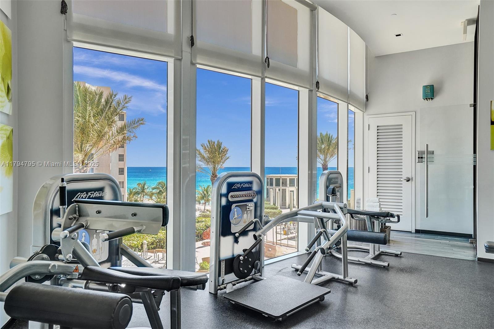 Sunny Isles Beach, Florida, 33160, United States, 2 Bedrooms Bedrooms, ,3 BathroomsBathrooms,Residential,For Sale,1794345