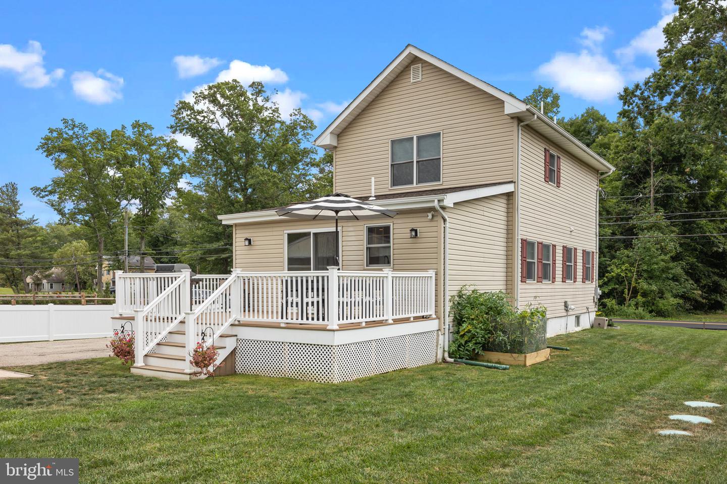 Pennington, New Jersey, 08534, United States, 4 Bedrooms Bedrooms, ,2 BathroomsBathrooms,Residential,For Sale,1940207