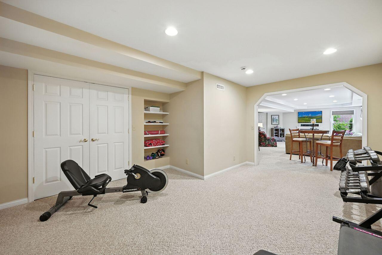 Union, Kentucky, 41091, United States, 4 Bedrooms Bedrooms, ,5 BathroomsBathrooms,Residential,For Sale,1961010