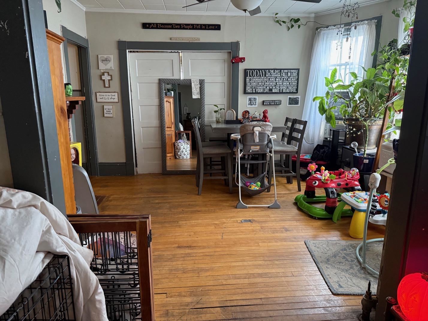 Manchester, New Hampshire, 03104, United States, ,Residential,For Sale,1955454