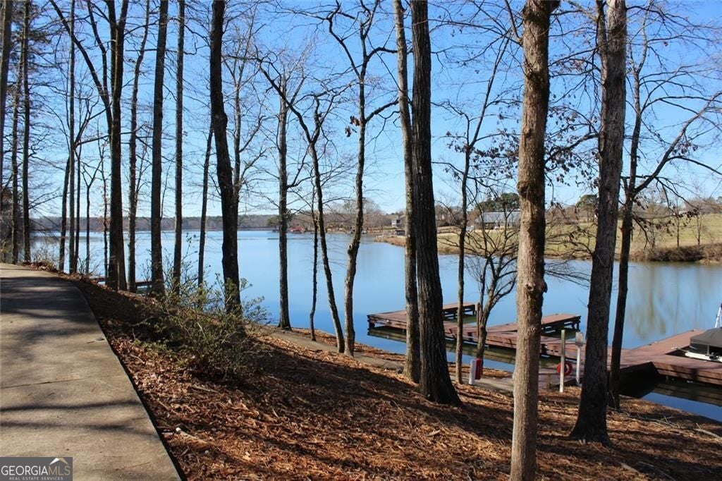 Greensboro, Georgia, 30642, United States, 2 Bedrooms Bedrooms, ,3 BathroomsBathrooms,Residential,For Sale,2017399