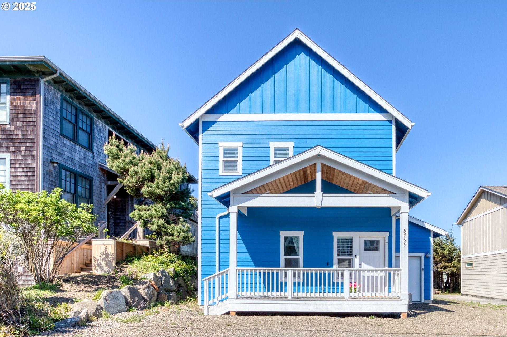 Lincoln City, Oregon, 97367, United States, 2 Bedrooms Bedrooms, ,2 BathroomsBathrooms,Residential,For Sale,1806456