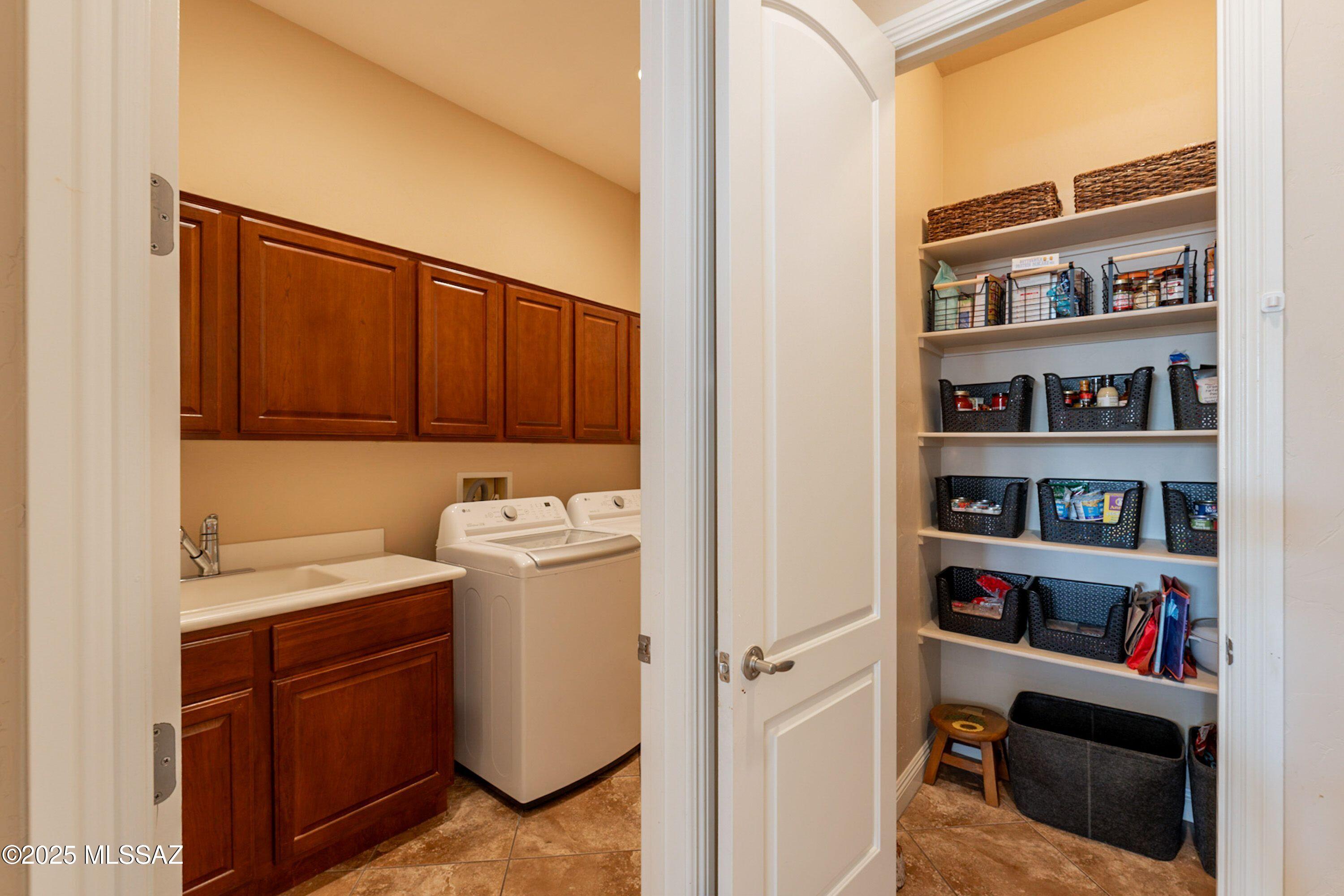 Tucson, Arizona, 85755, United States, 4 Bedrooms Bedrooms, ,3 BathroomsBathrooms,Residential,For Sale,1850076