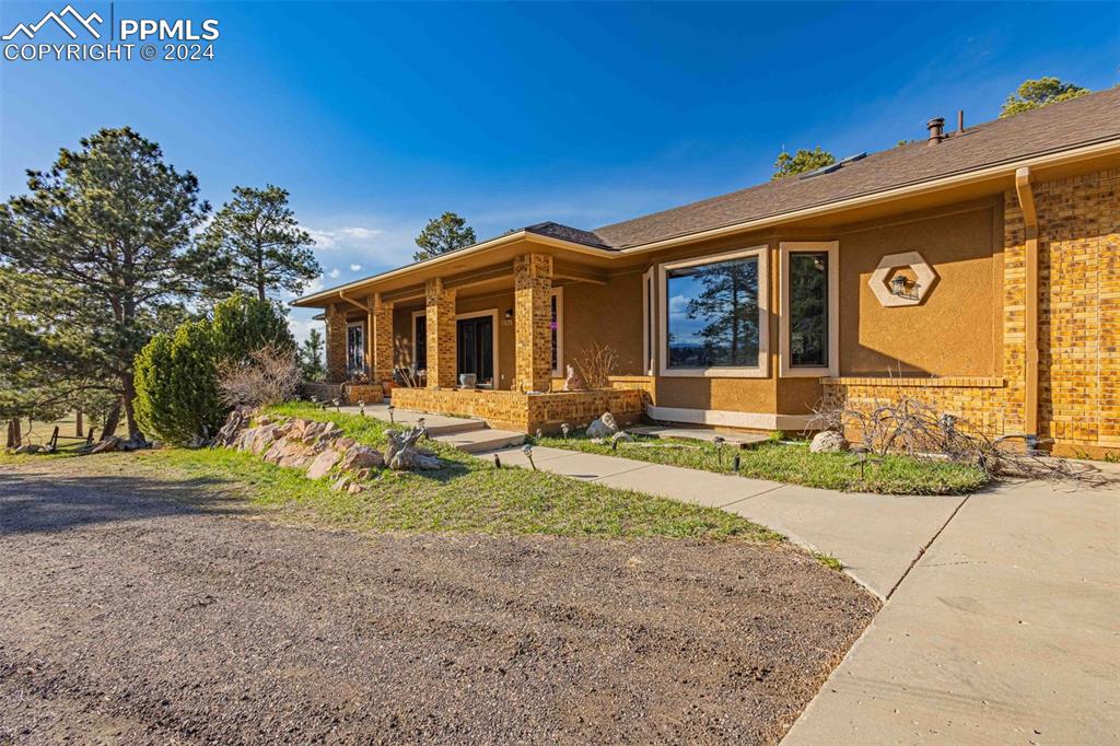 17675 Highway 83, Colorado Springs, Colorado, 80908, United States, 5 Bedrooms Bedrooms, ,3 BathroomsBathrooms,Residential,For Sale,17675 Highway 83,1624704