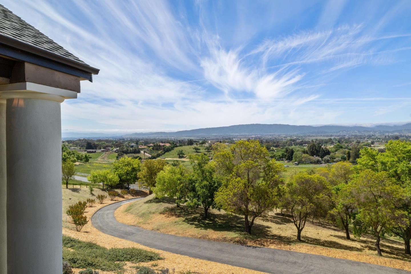 Gilroy, California, 95020, United States, 4 Bedrooms Bedrooms, ,4 BathroomsBathrooms,Residential,For Sale,1912112