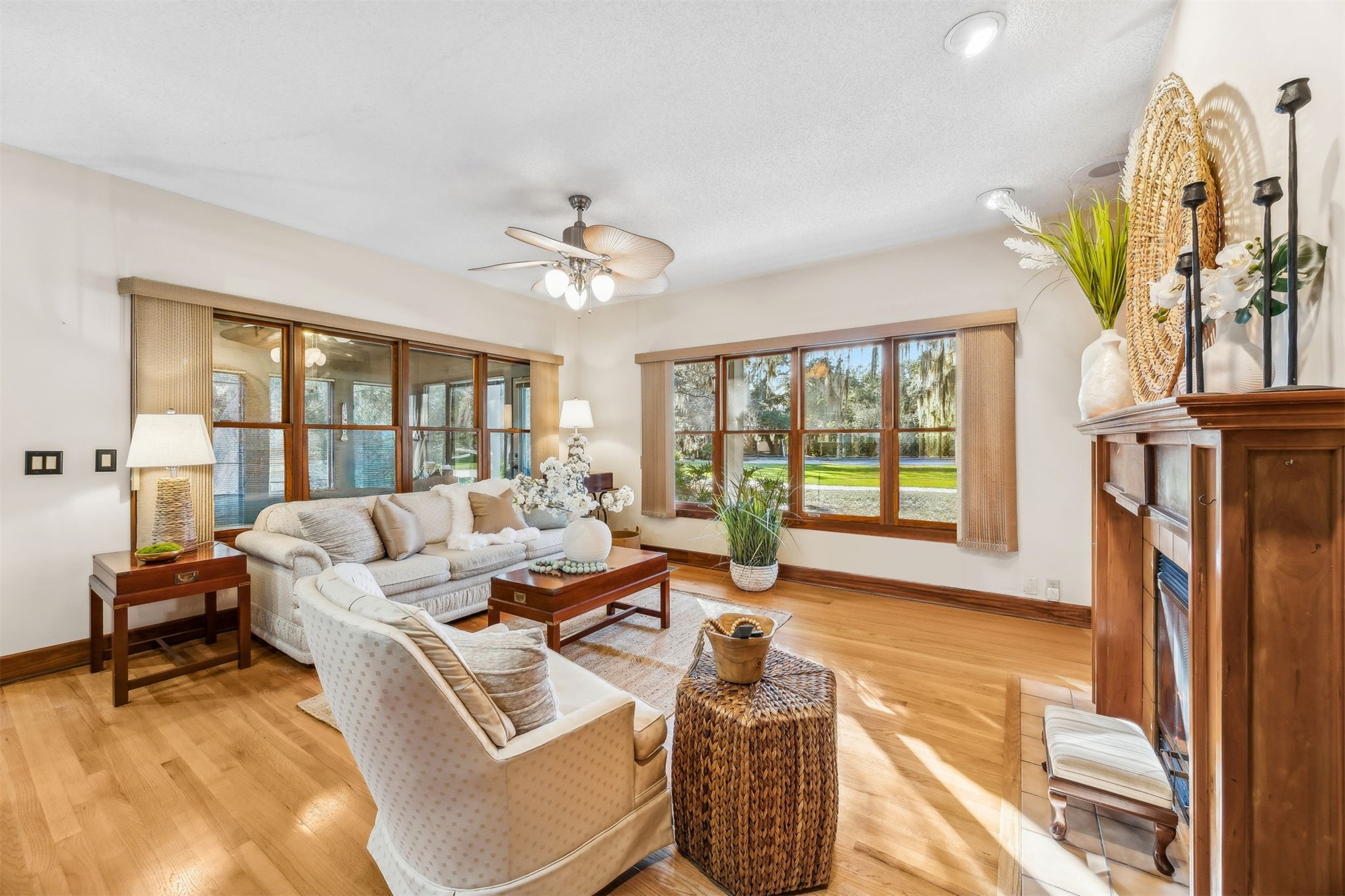 Fernandina Beach, Florida, 32034, United States, 3 Bedrooms Bedrooms, ,4 BathroomsBathrooms,Residential,For Sale,2011360