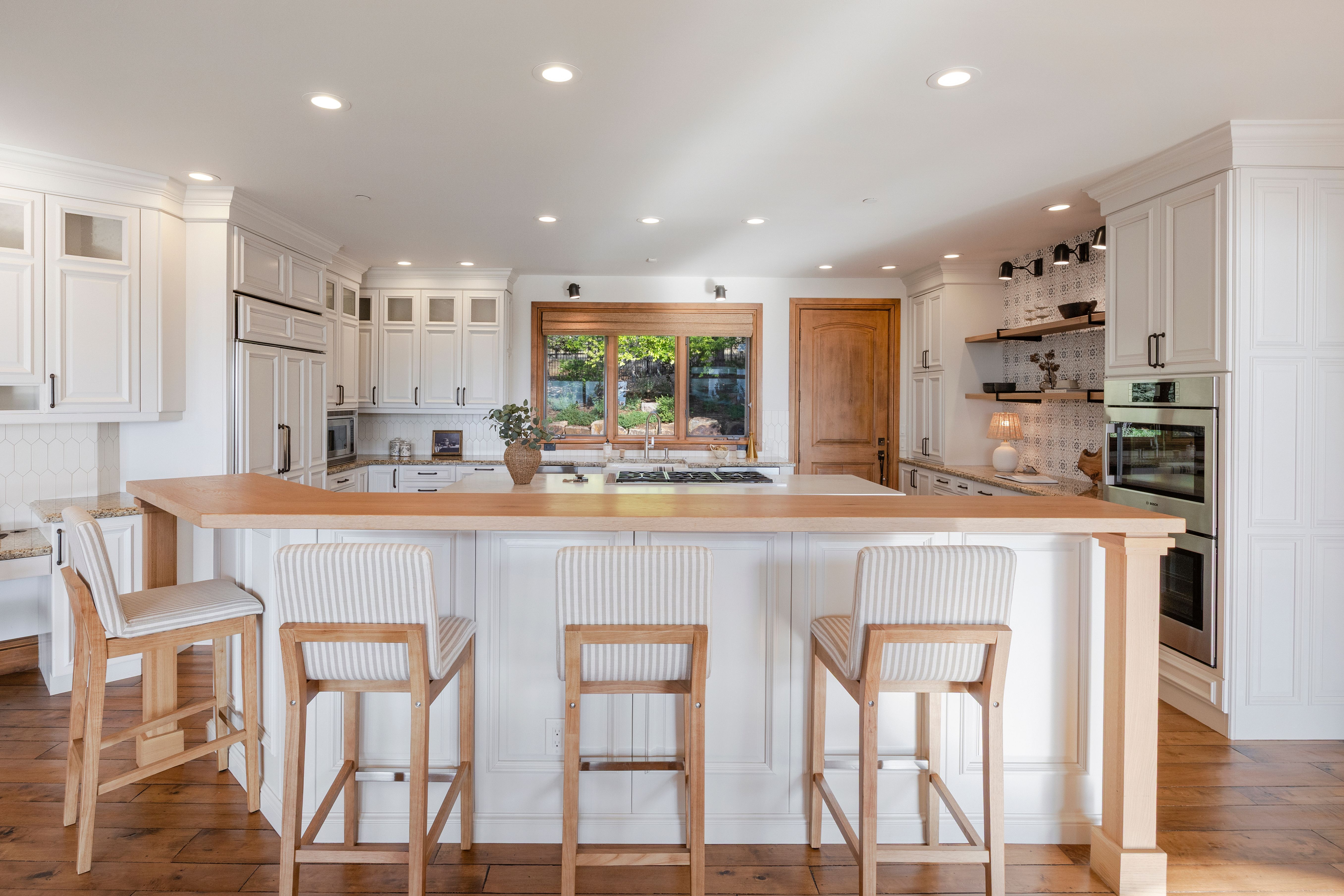  Legacy Estate Custom Residence In Highly Coveted McArthur Ranch - 物件實景