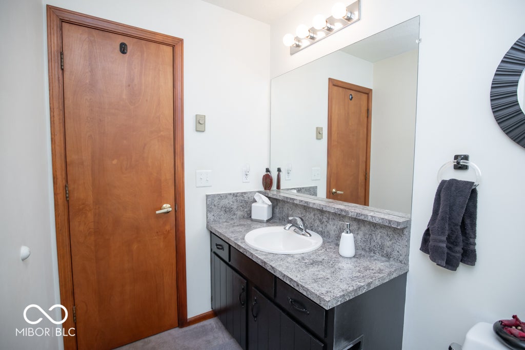 North Vernon, Indiana, 47265, United States, 4 Bedrooms Bedrooms, ,3 BathroomsBathrooms,Residential,For Sale,1883464