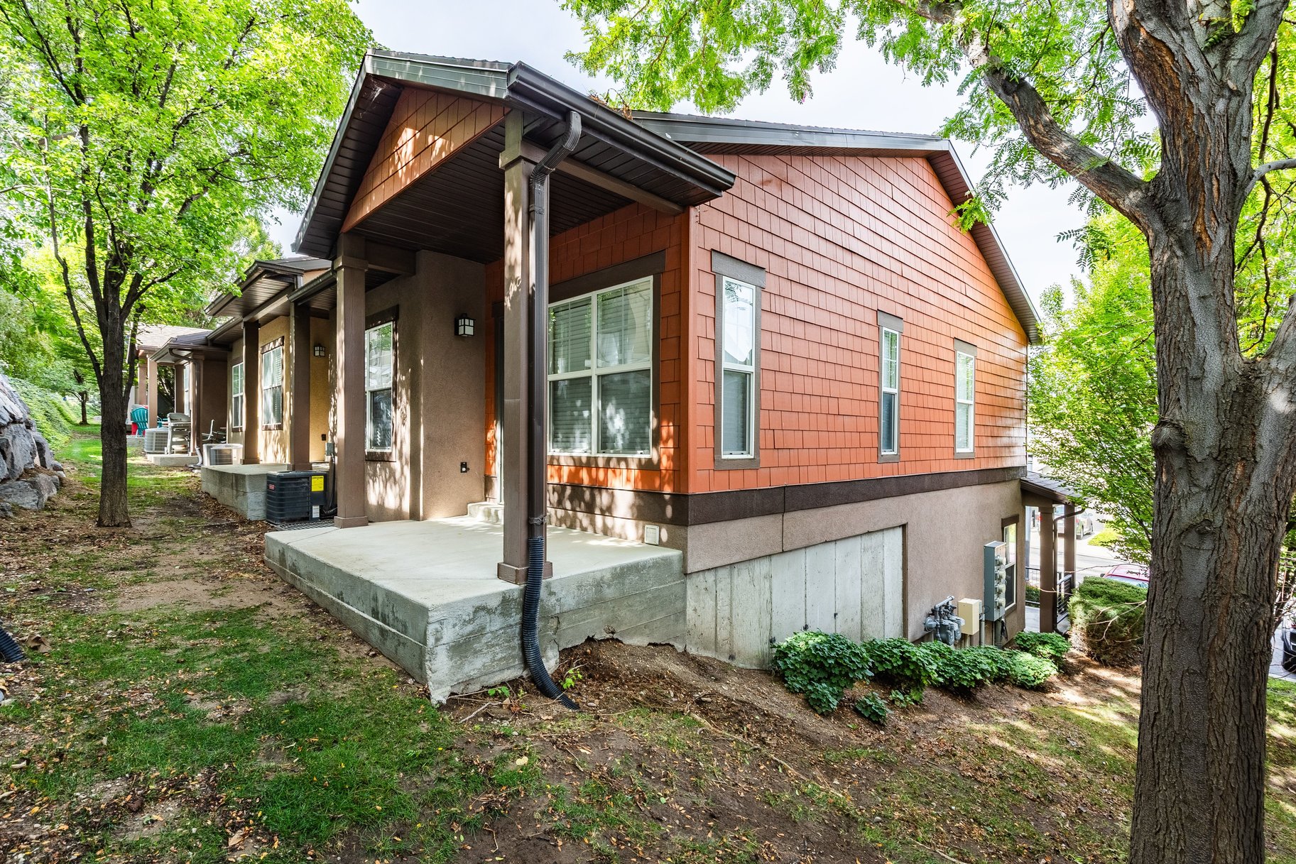  End Unit Townhome in prime location - 物件實景