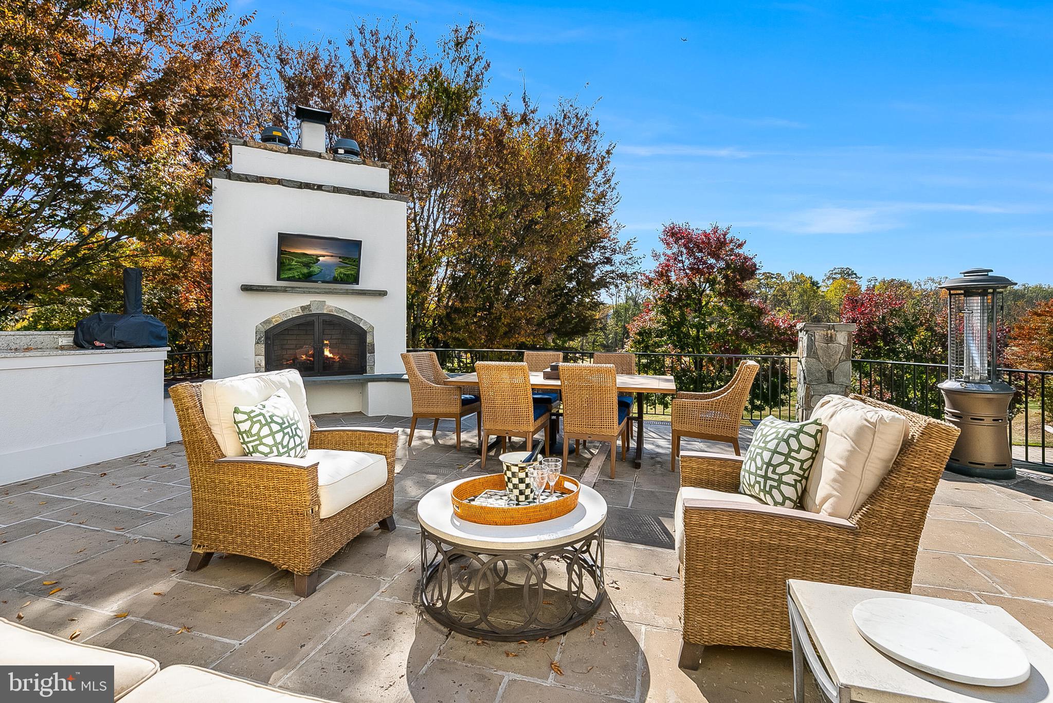 Aldie, Virginia, 20105, United States, 5 Bedrooms Bedrooms, ,7 BathroomsBathrooms,Residential,For Sale,1980828