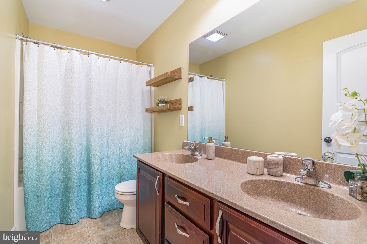 Harrisburg, Pennsylvania, 17112, United States, 4 Bedrooms Bedrooms, ,3 BathroomsBathrooms,Residential,For Sale,1960548