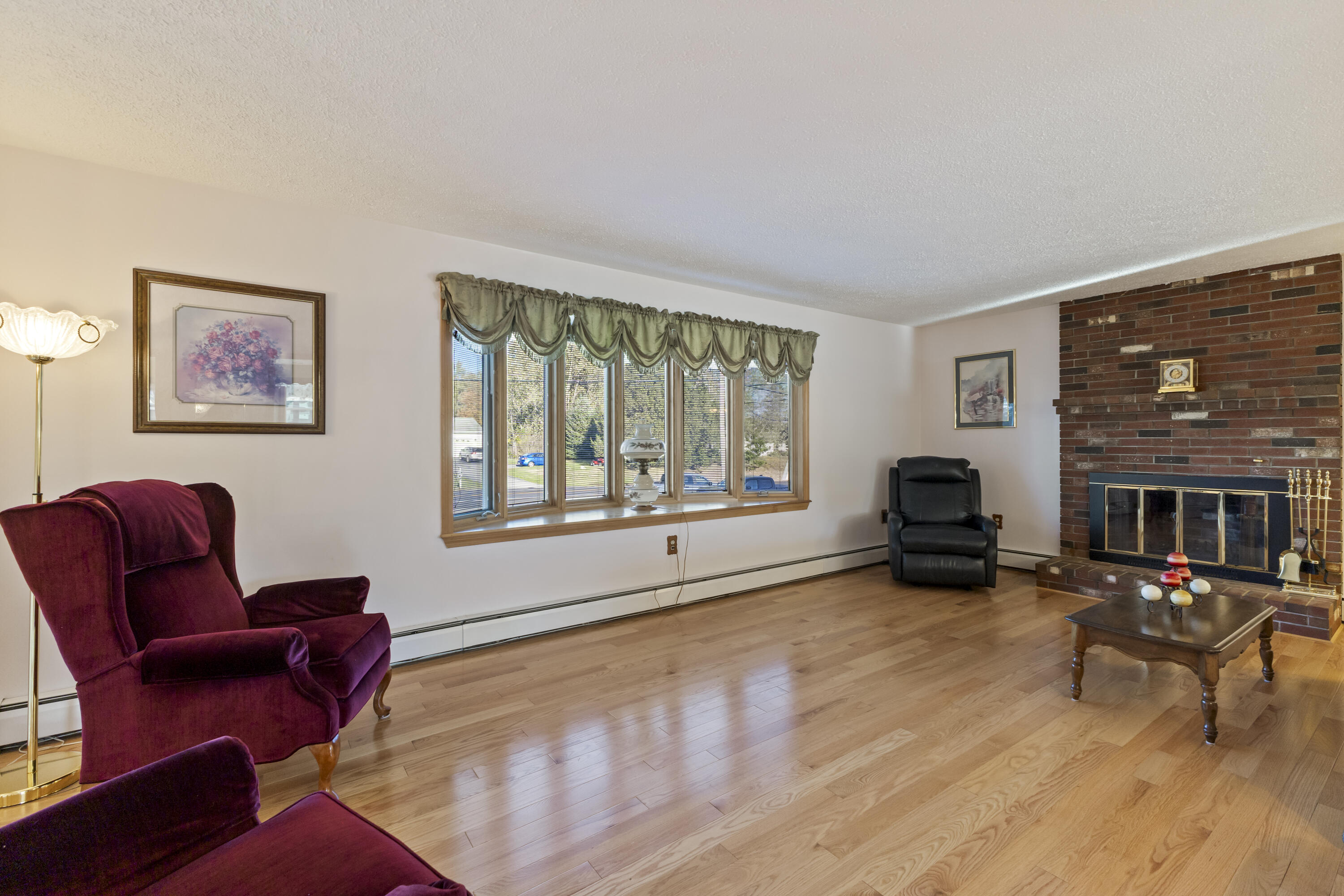 Saco, Maine, 04072, United States, ,2 BathroomsBathrooms,Residential,For Sale,1962382