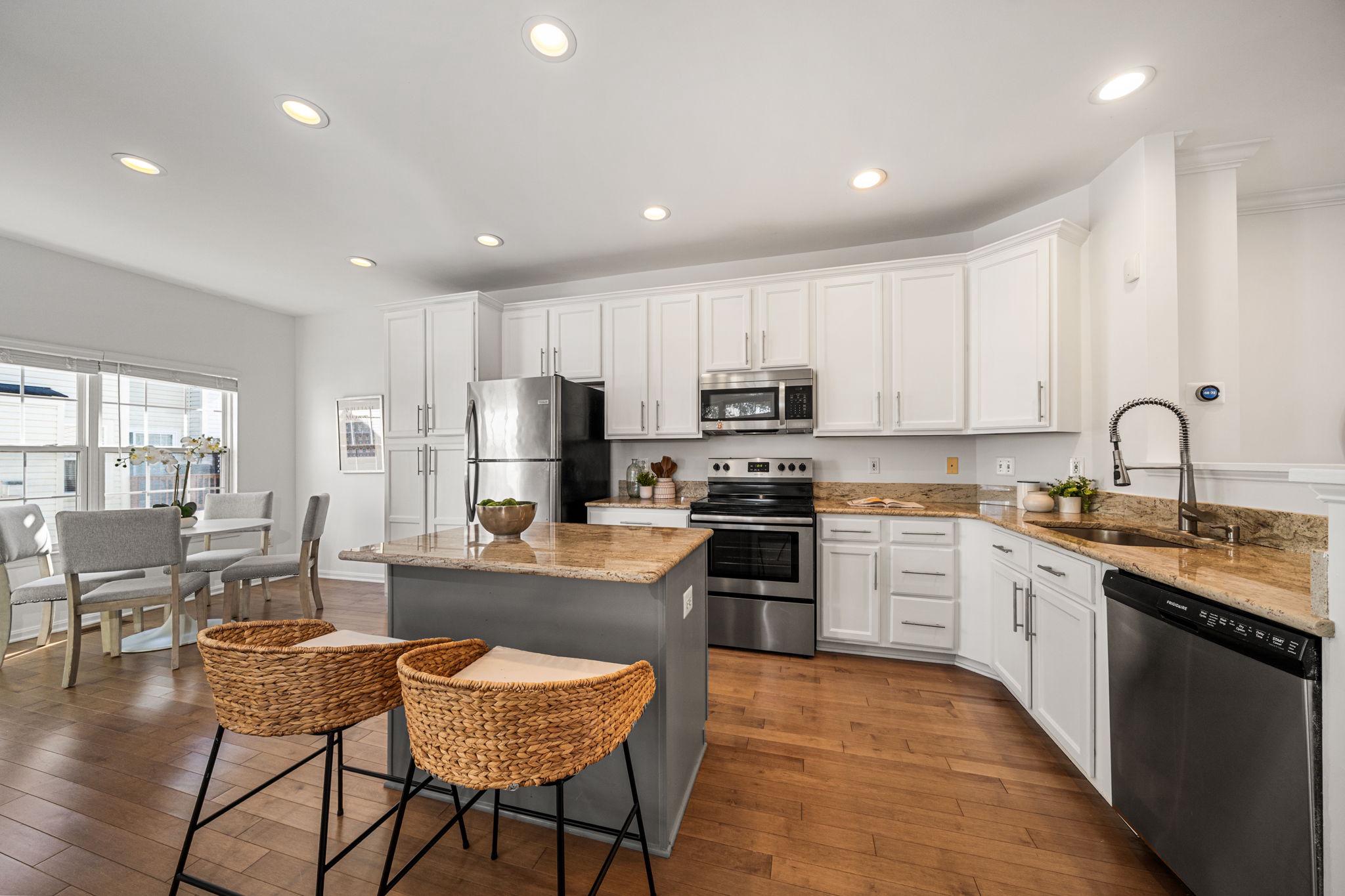  5413 Cheyenne Knoll Place, Alexandria, VA, 22312 - 物件實景