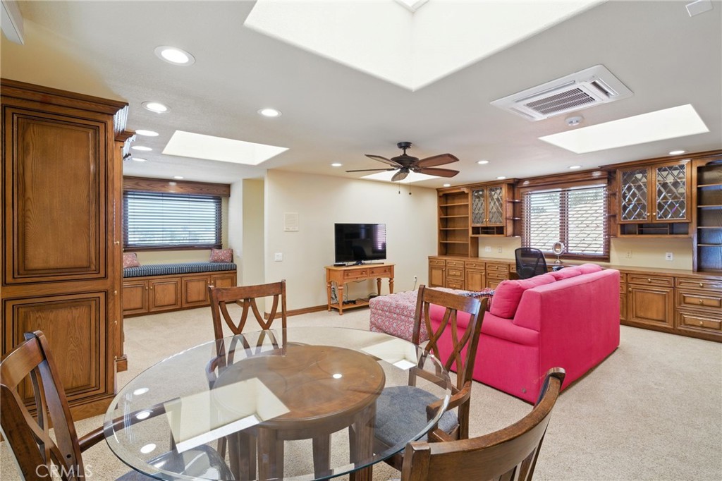 Oxnard, California, 93035, United States, 4 Bedrooms Bedrooms, ,3 BathroomsBathrooms,Residential,For Sale,1980111