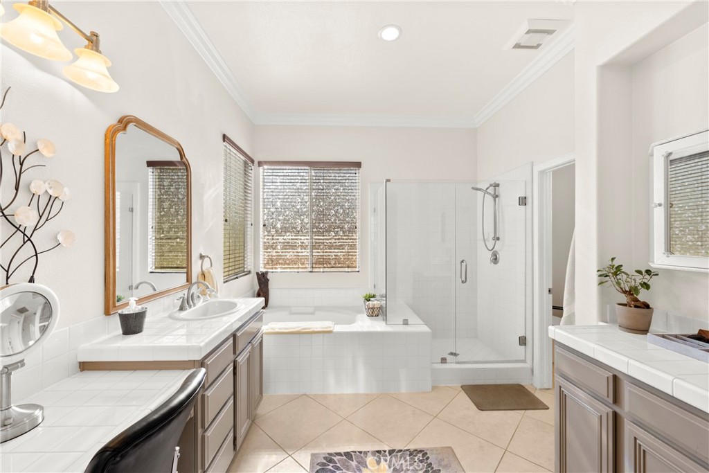 Murrieta, California, 92562, United States, 5 Bedrooms Bedrooms, ,3 BathroomsBathrooms,Residential,For Sale,1837849
