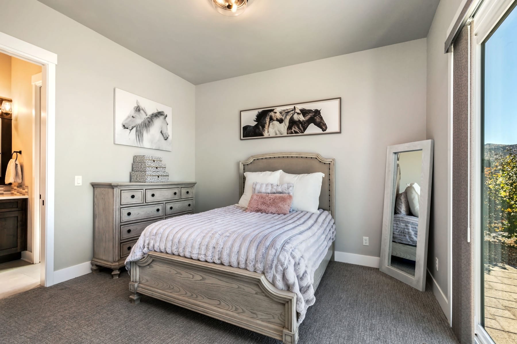  6949 SW Mill Iron Circle Powell Butte, OR 97753 - 物件實景