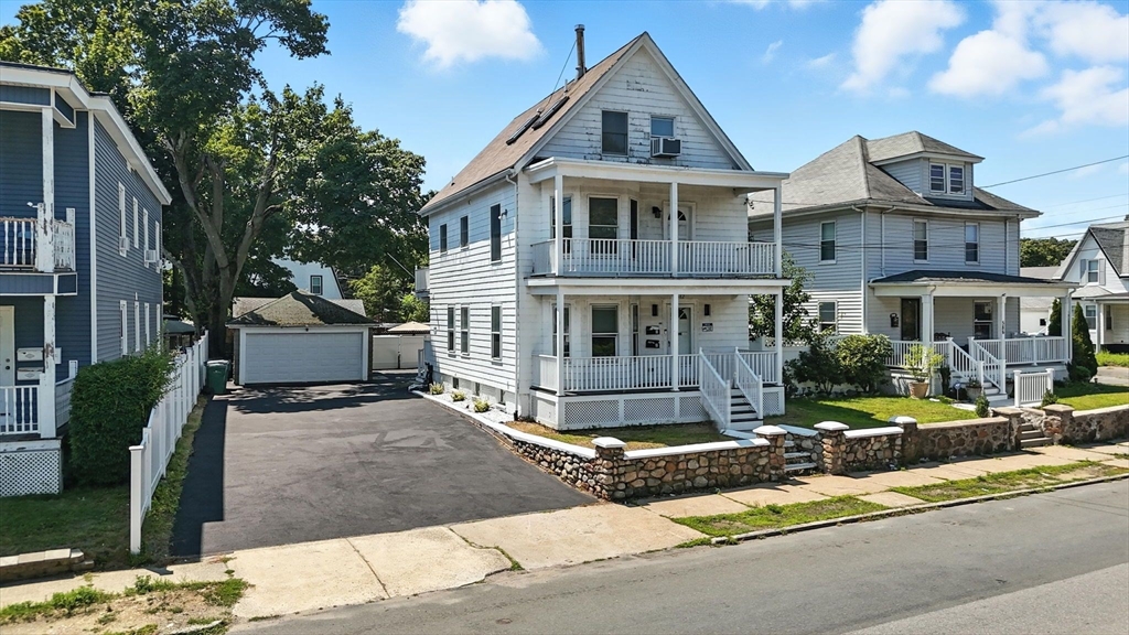 Lynn, Massachusetts, 01902, United States, 5 Bedrooms Bedrooms, ,3 BathroomsBathrooms,Residential,For Sale,1937359