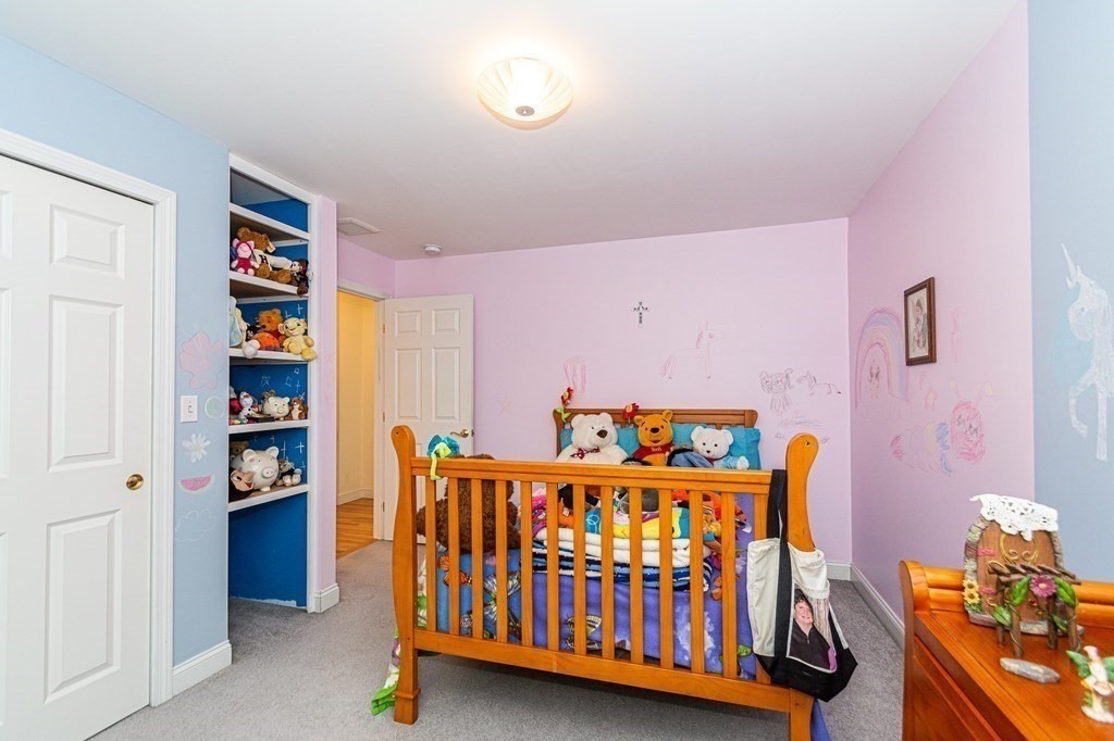 Seabrook, New Hampshire, 03874, United States, 4 Bedrooms Bedrooms, ,3 BathroomsBathrooms,Residential,For Sale,1942793
