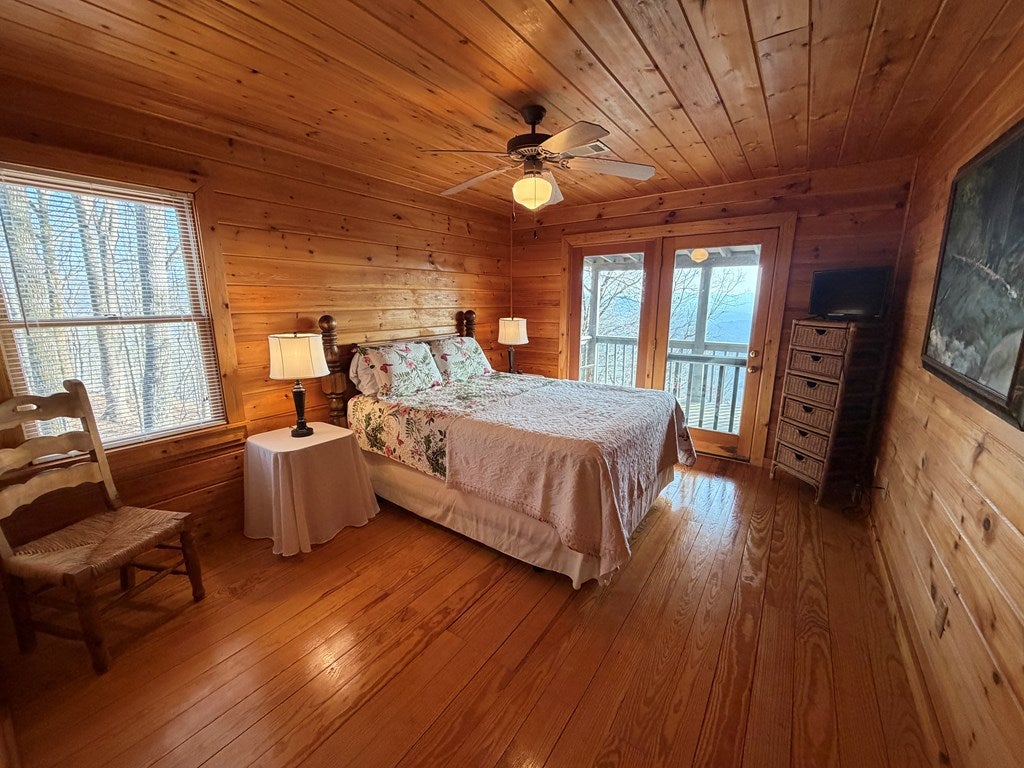 Ellijay, Georgia, 30536, United States, 3 Bedrooms Bedrooms, ,3 BathroomsBathrooms,Residential,For Sale,2009787