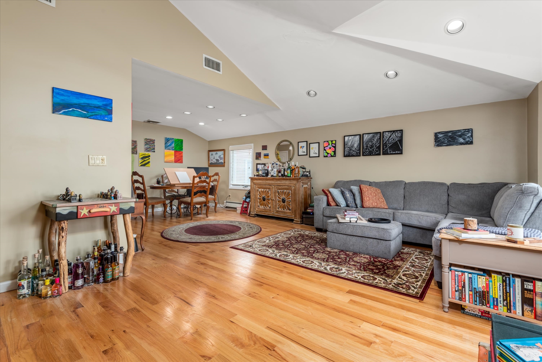 Howard Beach, New York, 11414, United States, 5 Bedrooms Bedrooms, ,4 BathroomsBathrooms,Residential,For Sale,1941286