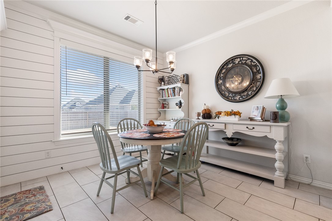 Pea Ridge, Arkansas, 72751, United States, 4 Bedrooms Bedrooms, ,3 BathroomsBathrooms,Residential,For Sale,1995681