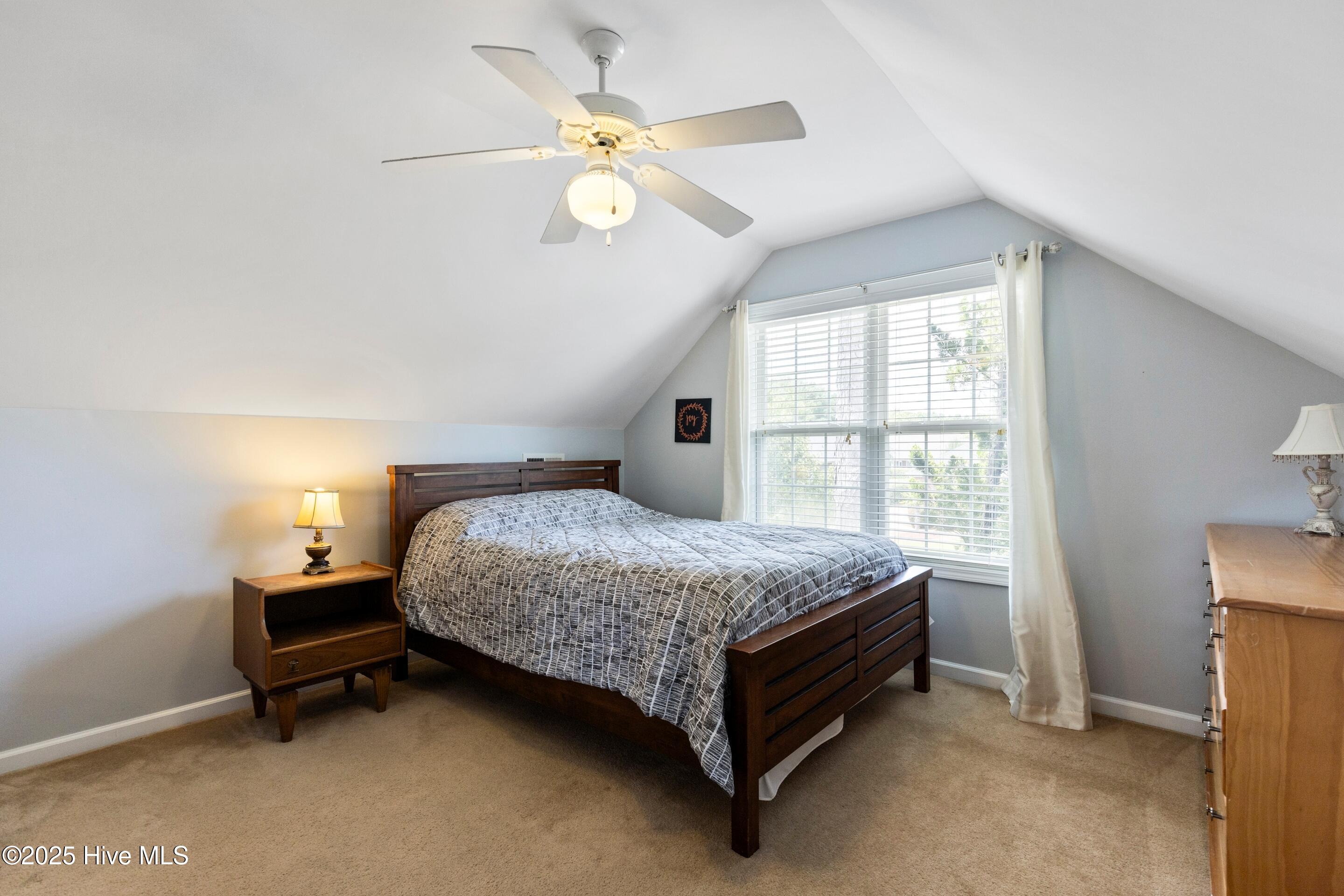 Wilmington, North Carolina, 28409, United States, 4 Bedrooms Bedrooms, ,3 BathroomsBathrooms,Residential,For Sale,1898708