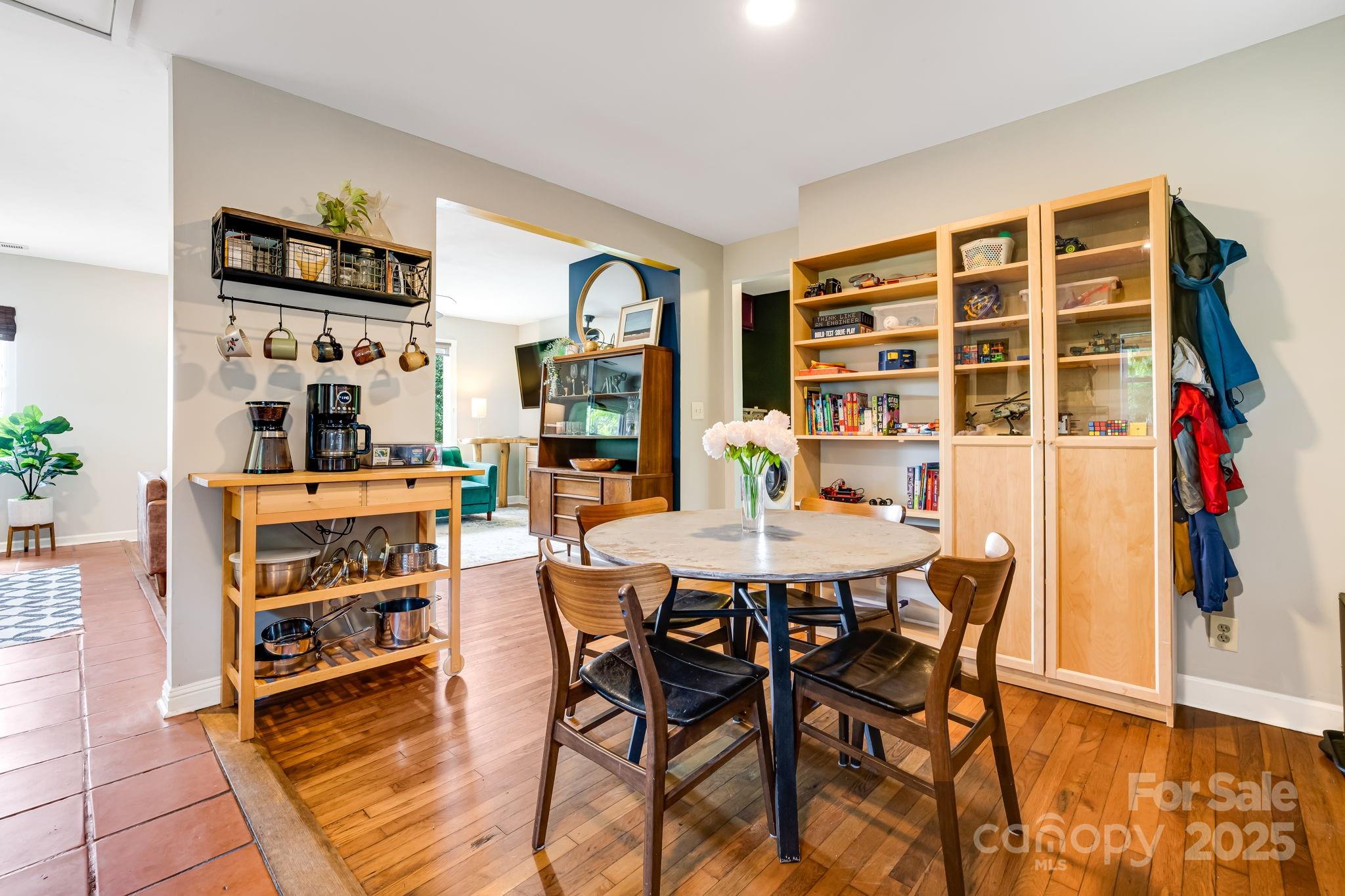 Asheville, North Carolina, 28804, United States, 4 Bedrooms Bedrooms, ,2 BathroomsBathrooms,Residential,For Sale,1944815
