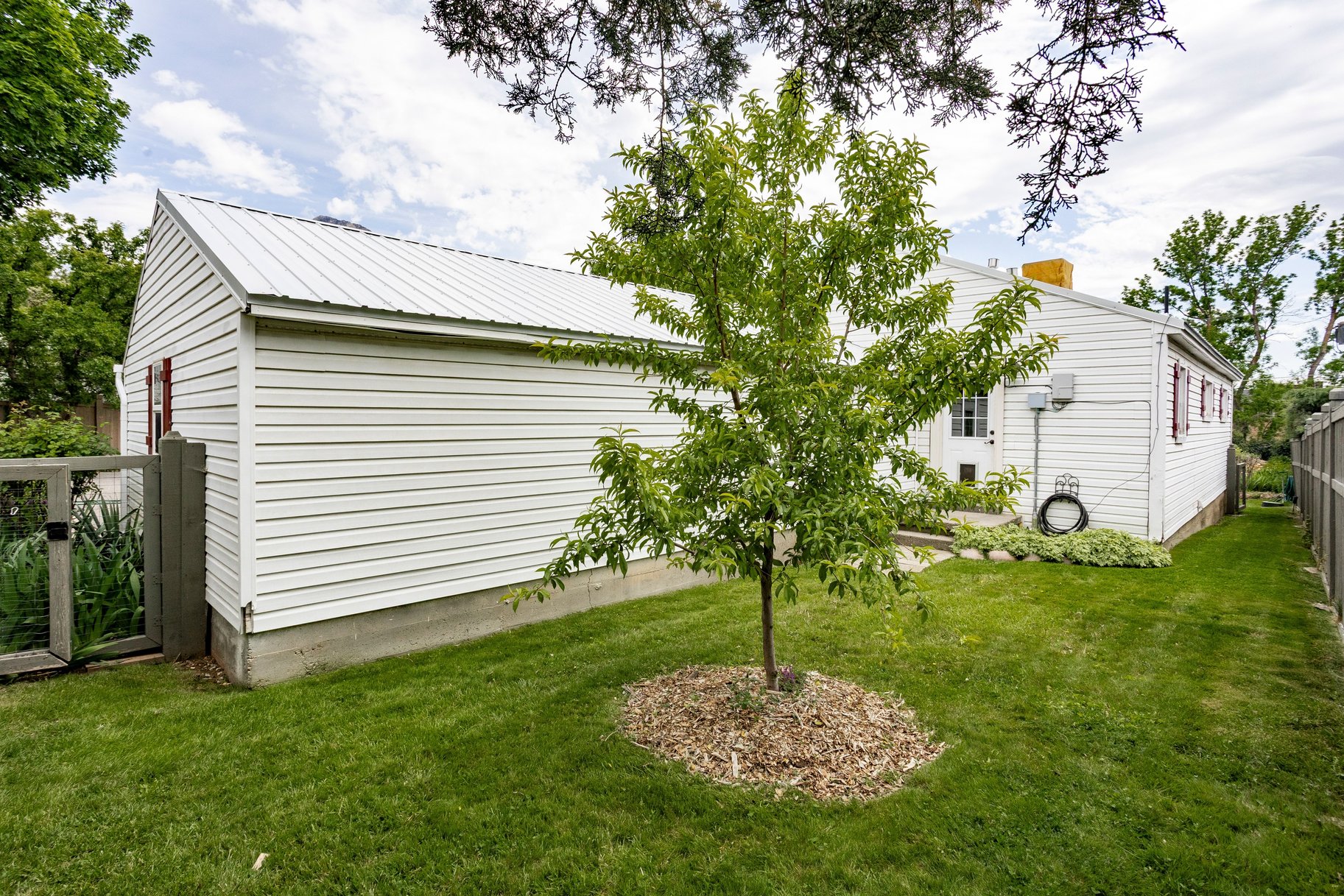  Multifamily Homestead in the Heart of Holladay - 物件實景