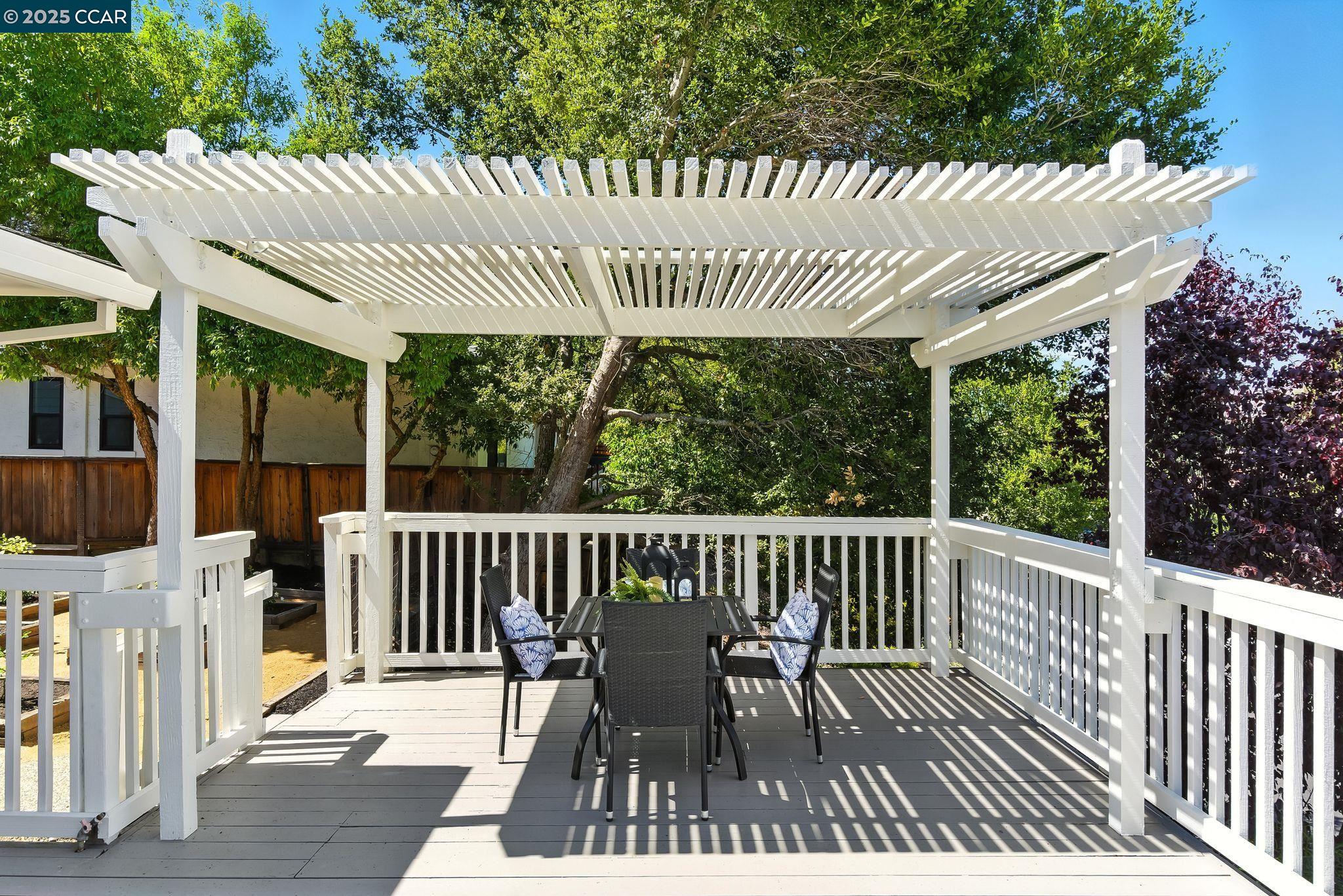 Moraga, California, 94556, United States, 3 Bedrooms Bedrooms, ,2 BathroomsBathrooms,Residential,For Sale,1926288