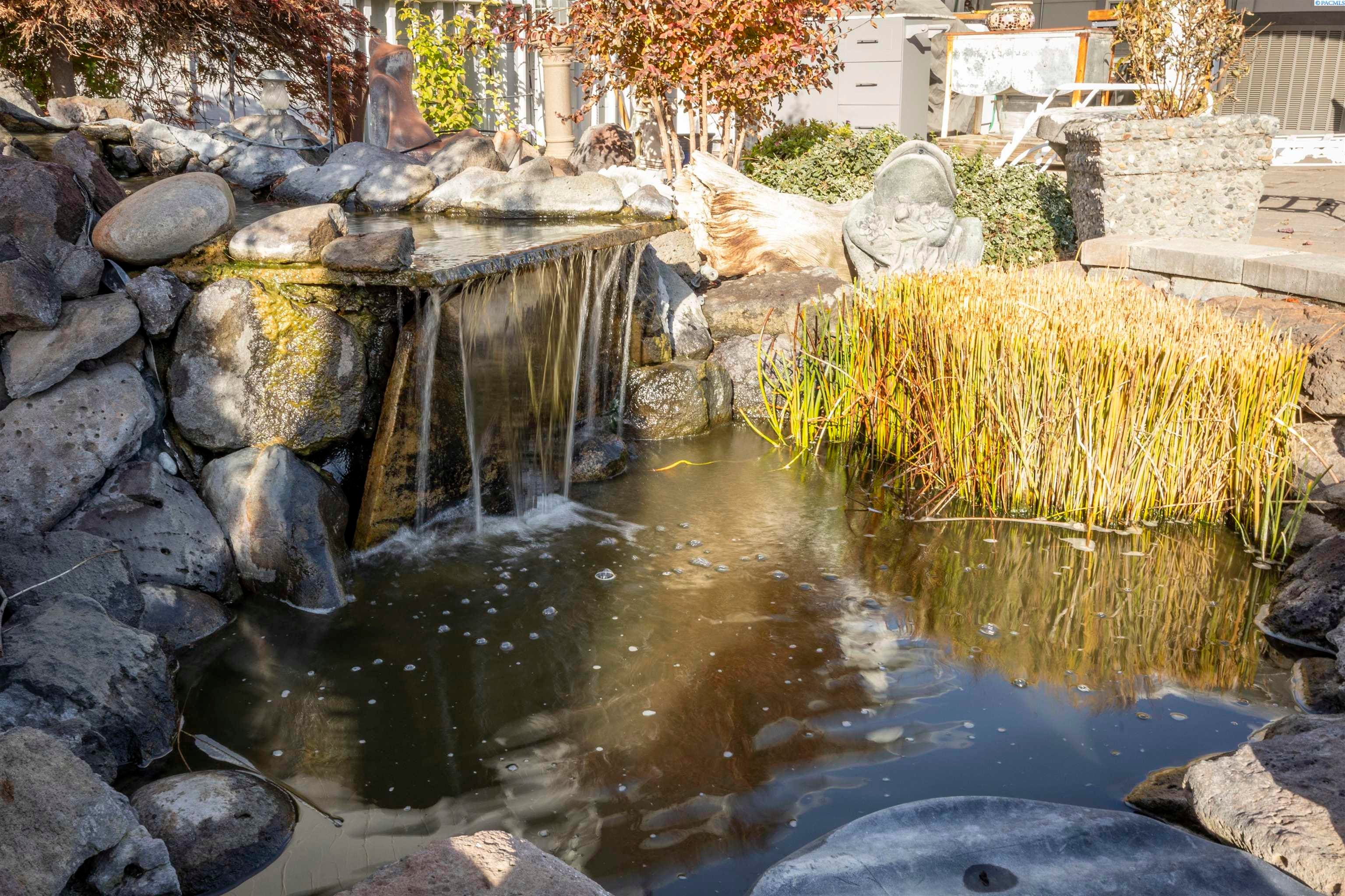 Prosser, Washington, 99350, United States, 4 Bedrooms Bedrooms, ,1 BathroomBathrooms,Residential,For Sale,1984108