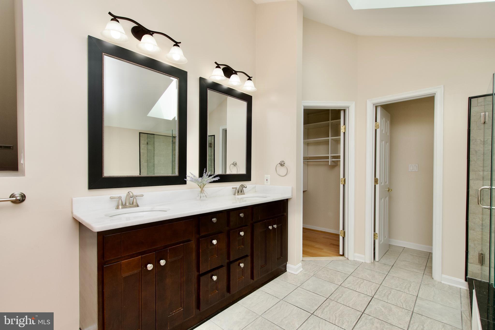 Silver Spring, Maryland, 20902, United States, 3 Bedrooms Bedrooms, ,3 BathroomsBathrooms,Residential,For Sale,1916532