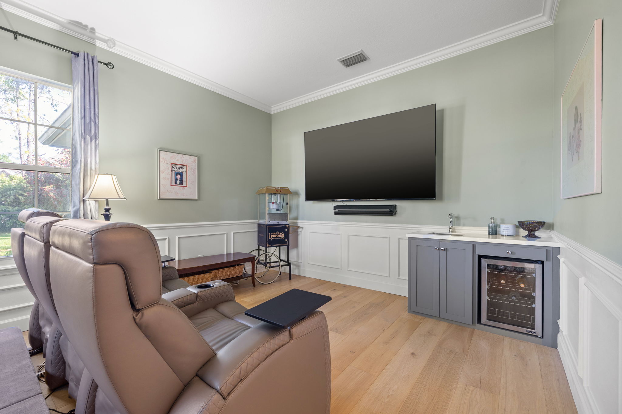 Lutz, Florida, 33558, United States, 5 Bedrooms Bedrooms, ,5 BathroomsBathrooms,Residential,For Sale,1982056