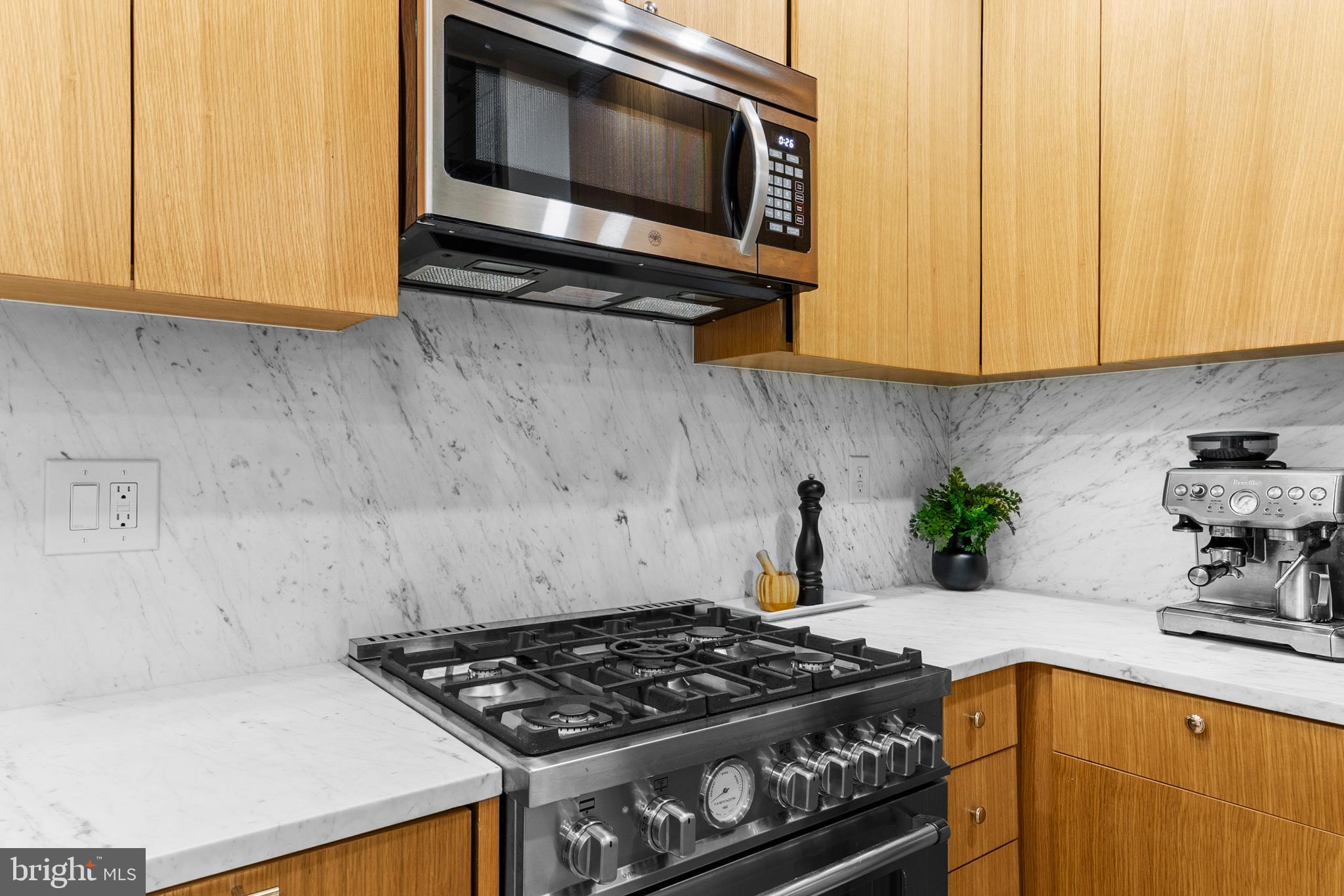 PHILADELPHIA, Pennsylvania, 19107, United States, 3 Bedrooms Bedrooms, ,3 BathroomsBathrooms,Residential,For Sale,1989862