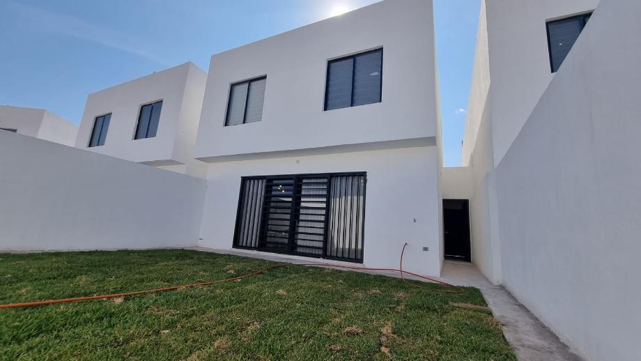 PALMARES (CERRADA LEONES II), Torreón, Coahuila de Zaragoza, 27023, Mexico, 3 Bedrooms Bedrooms, ,2 BathroomsBathrooms,Residential,For Sale,PALMARES (CERRADA LEONES II),1251088