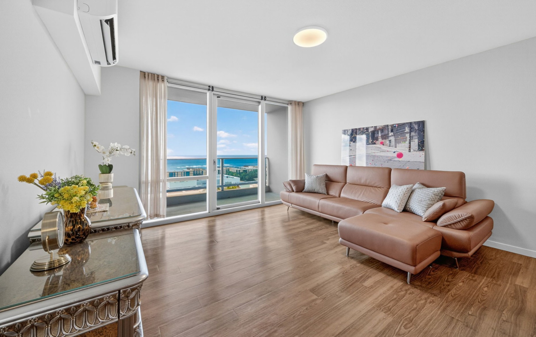 Honolulu, Hawaii, 96814, United States, 2 Bedrooms Bedrooms, ,2 BathroomsBathrooms,Residential,For Sale,1990475