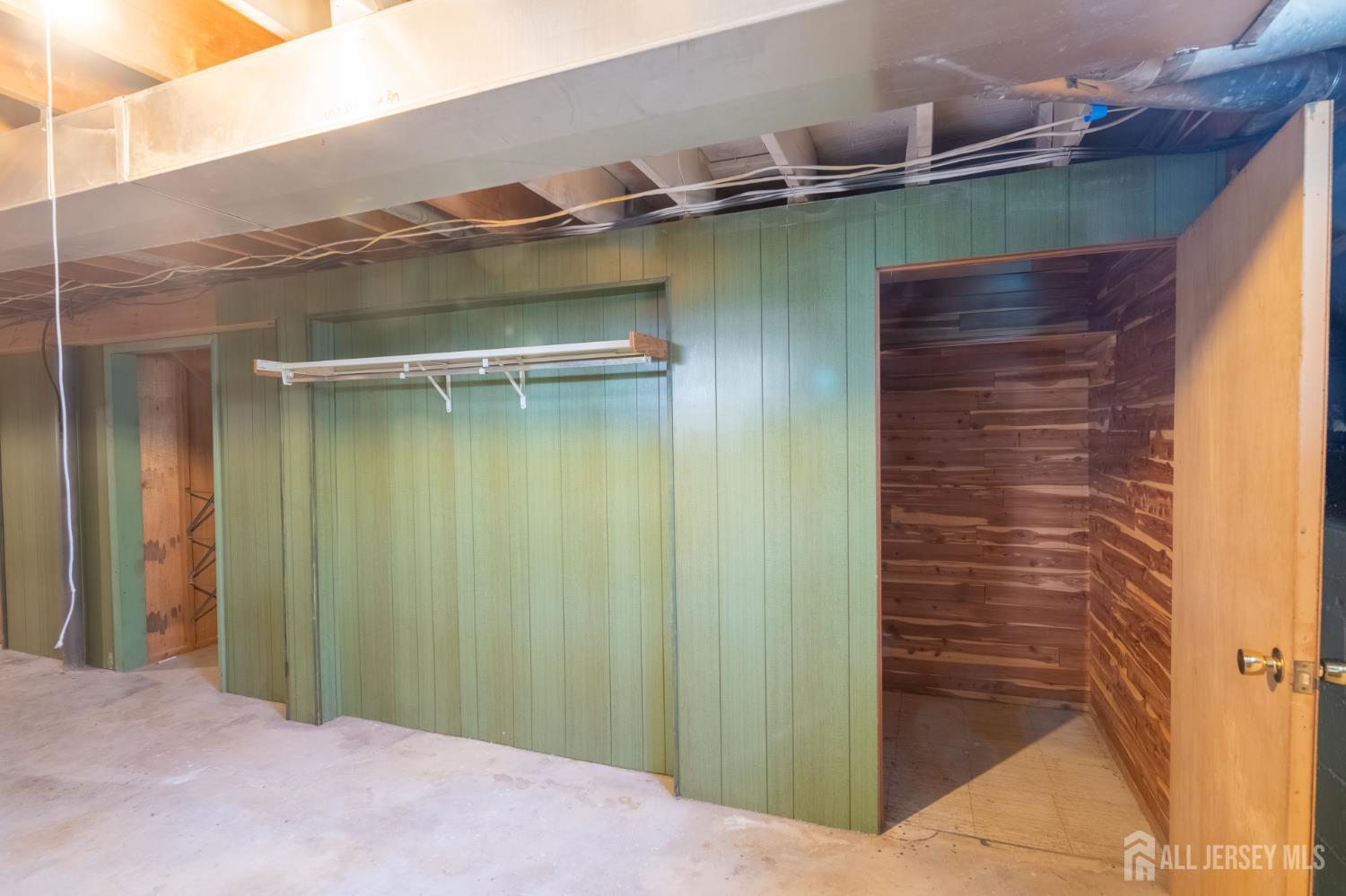 East Brunswick, New Jersey, 08816, United States, 3 Bedrooms Bedrooms, ,2 BathroomsBathrooms,Residential,For Sale,2002265