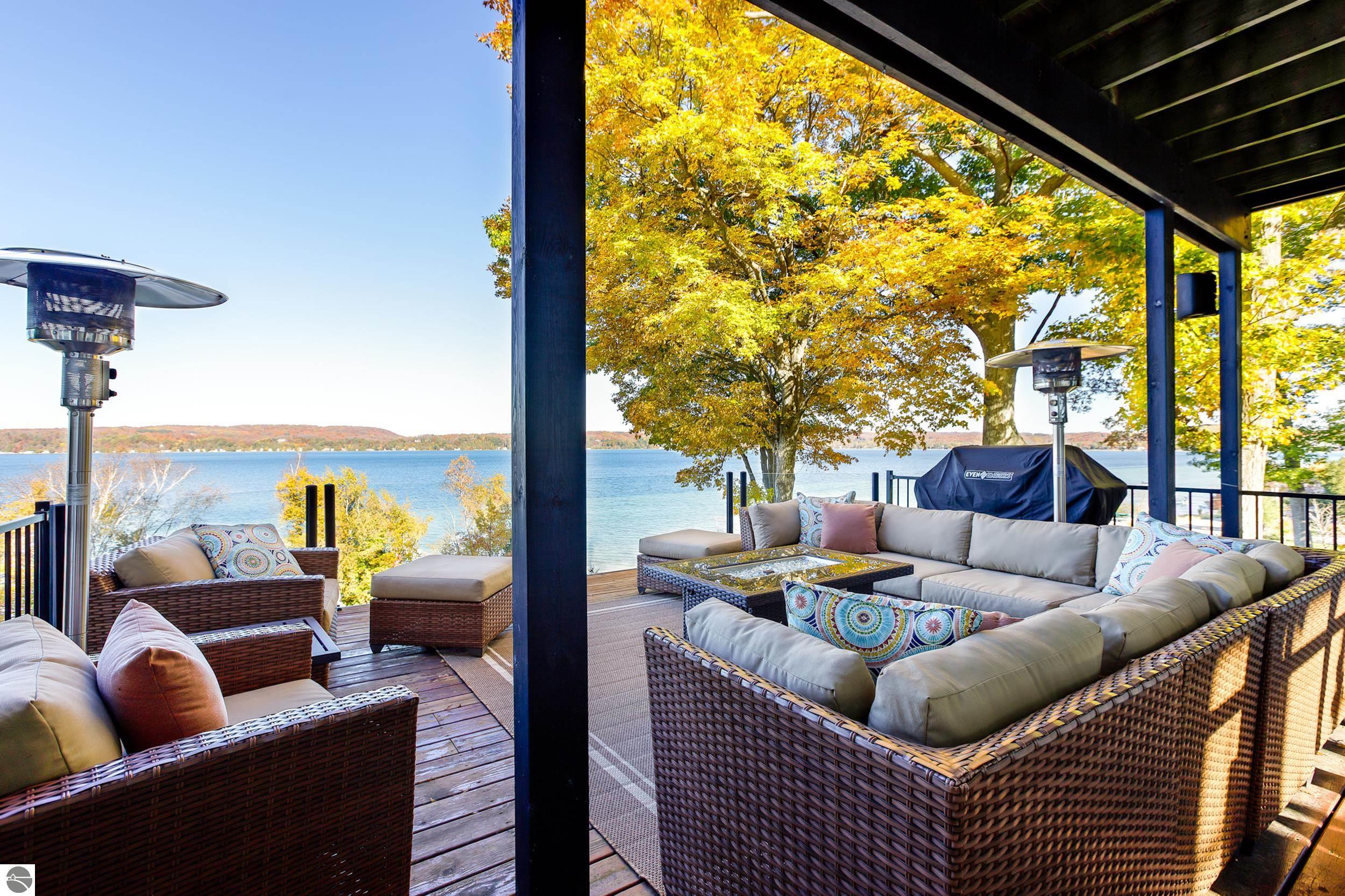 Beulah, Michigan, 49617, United States, 5 Bedrooms Bedrooms, ,3 BathroomsBathrooms,Residential,For Sale,1987104