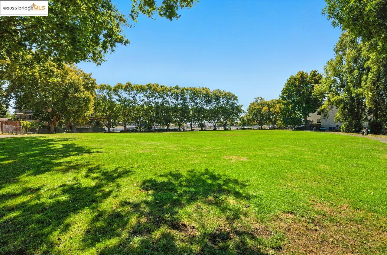 El Cerrito, California, 94530, United States, 3 Bedrooms Bedrooms, ,3 BathroomsBathrooms,Residential,For Sale,1942255