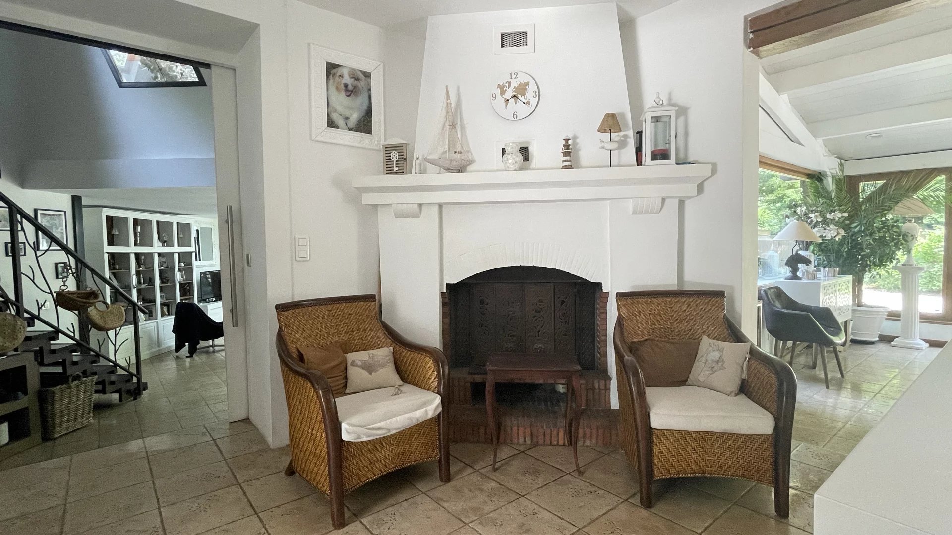 Bois-le-Roi, Île-de-France, 77590, FR, 4 Bedrooms Bedrooms, ,2 BathroomsBathrooms,Residential,For Sale,1986489