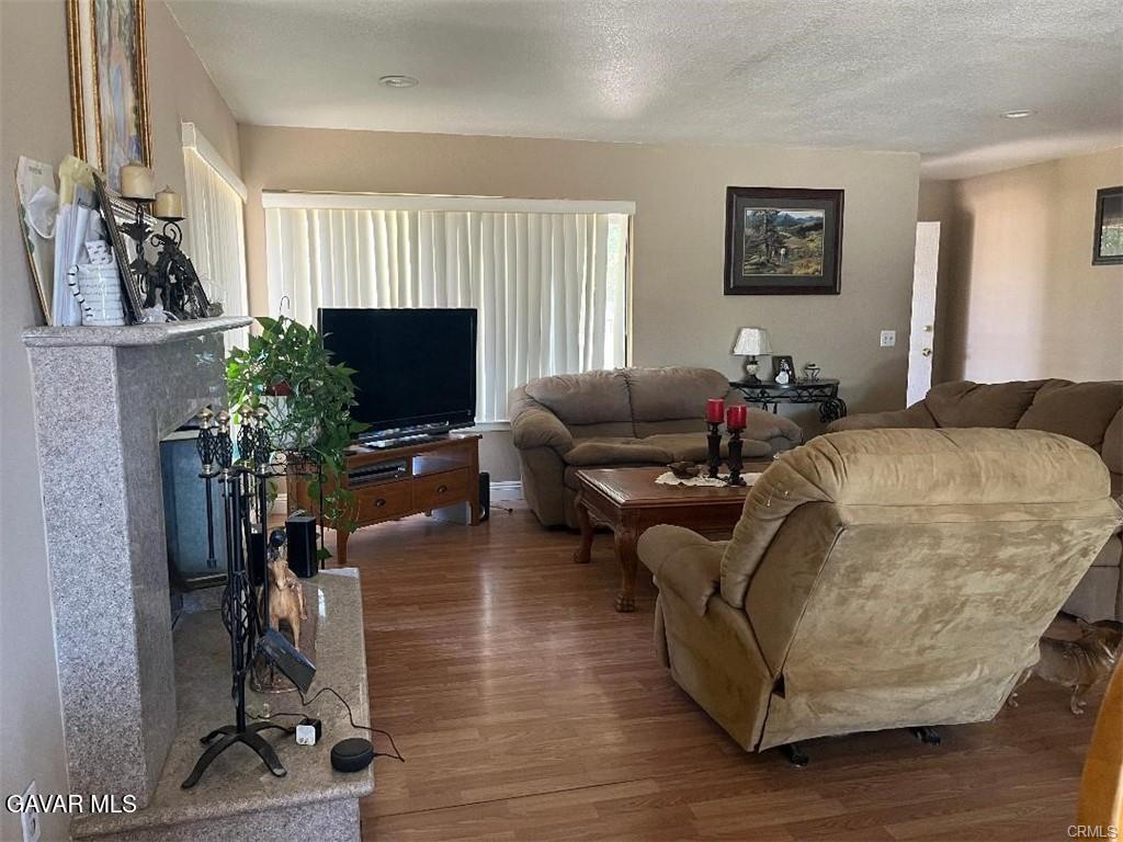 Palmdale, California, 93591, United States, 3 Bedrooms Bedrooms, ,2 BathroomsBathrooms,Residential,For Sale,1899307