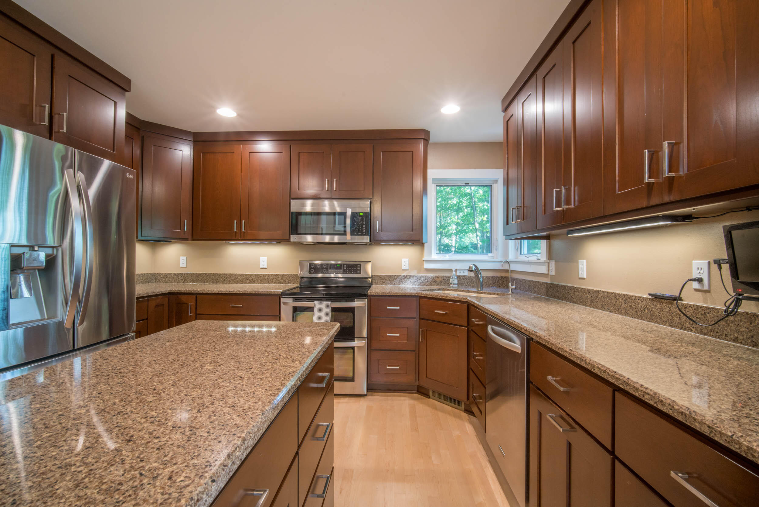 West Bend, Wisconsin, 53095, United States, 4 Bedrooms Bedrooms, ,3 BathroomsBathrooms,Residential,For Sale,1901192