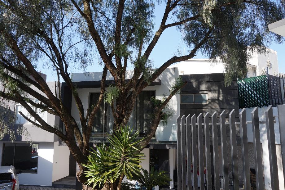 Atizapán de Zaragoza, Estado de méxico, 52938, Mexico, 4 Bedrooms Bedrooms, ,3 BathroomsBathrooms,Residential,For Sale,1985141