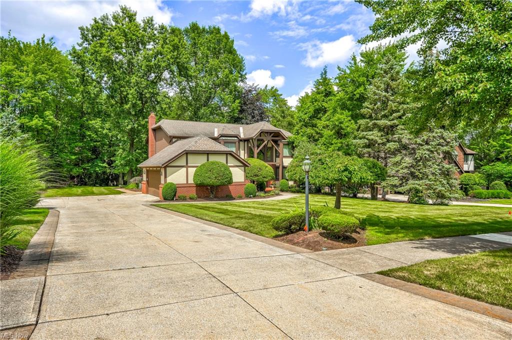 Brecksville, Ohio, 44141, United States, 4 Bedrooms Bedrooms, ,4 BathroomsBathrooms,Residential,For Sale,1895104