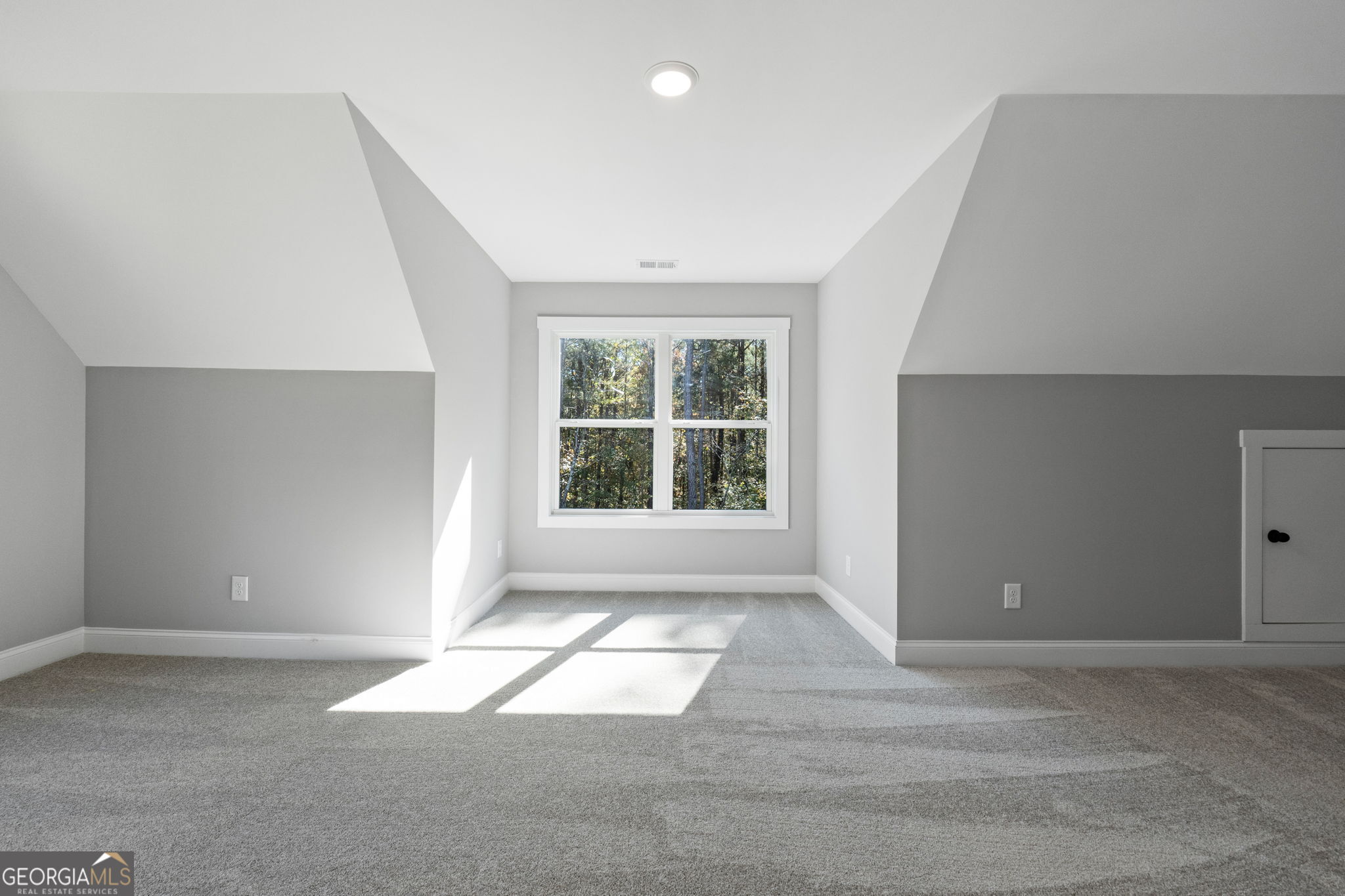 Forsyth, Georgia, 31029, United States, 4 Bedrooms Bedrooms, ,3 BathroomsBathrooms,Residential,For Sale,1992183