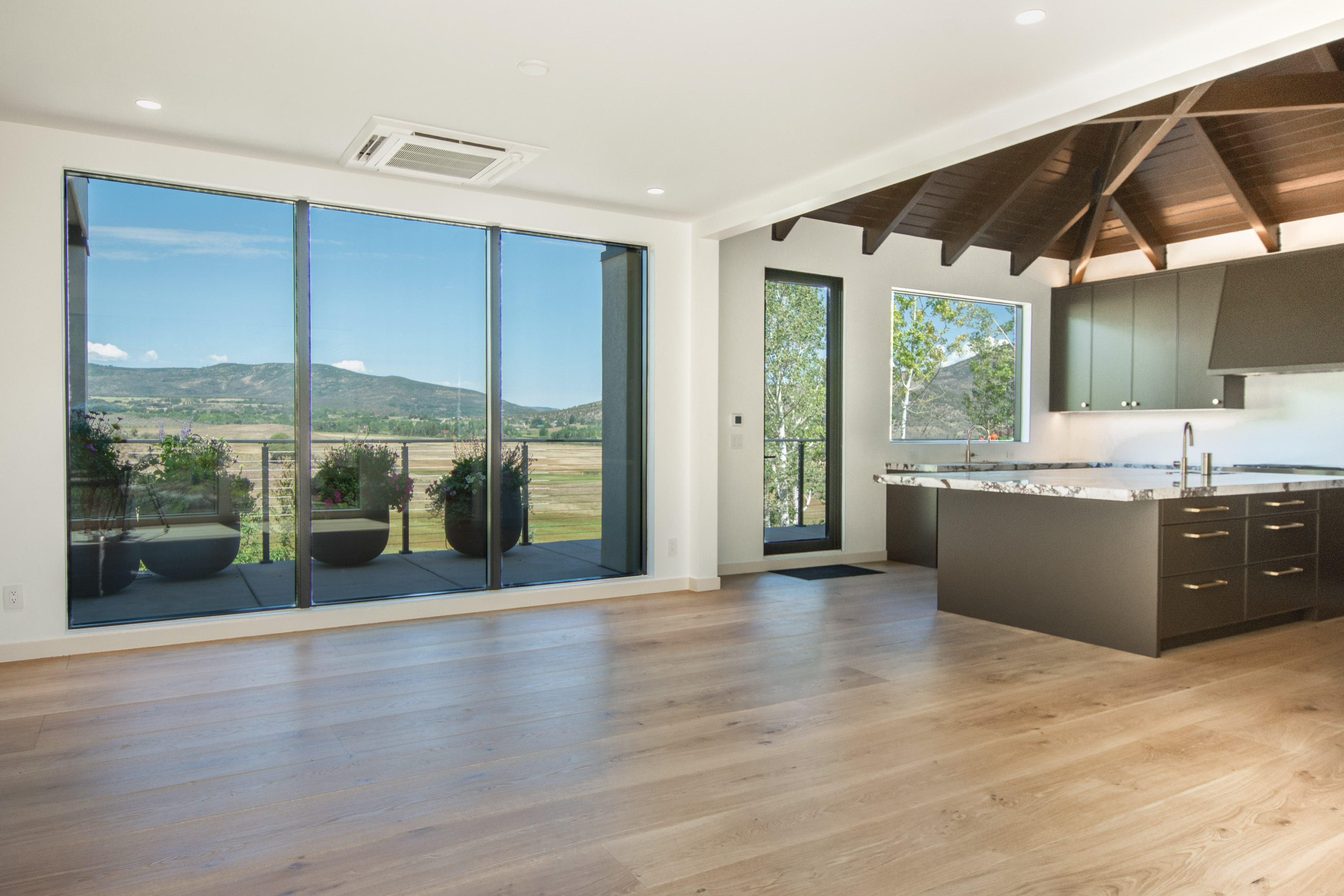  A Beautifully Reimagined Lazy O Ranch Estate with Unparalleled Mt. Sopris Views - 物件實景